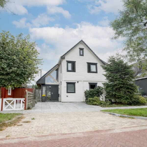 Heiloo – Oosterzijweg 54
